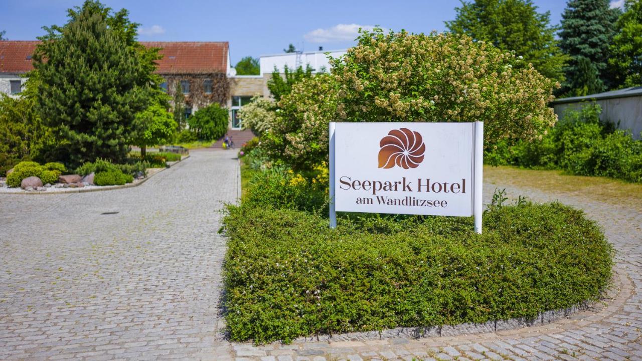 Seepark Hotel Am Wandlitzsee Eksteriør billede