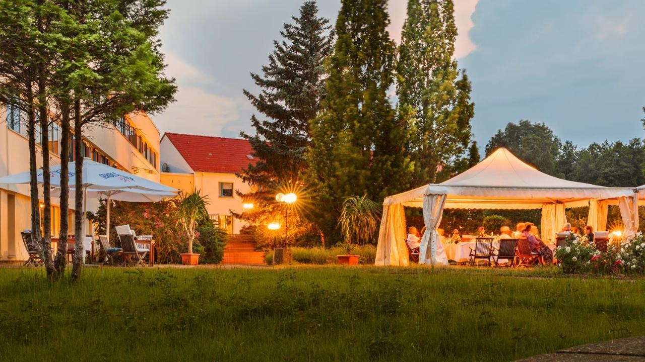 Seepark Hotel Am Wandlitzsee Eksteriør billede